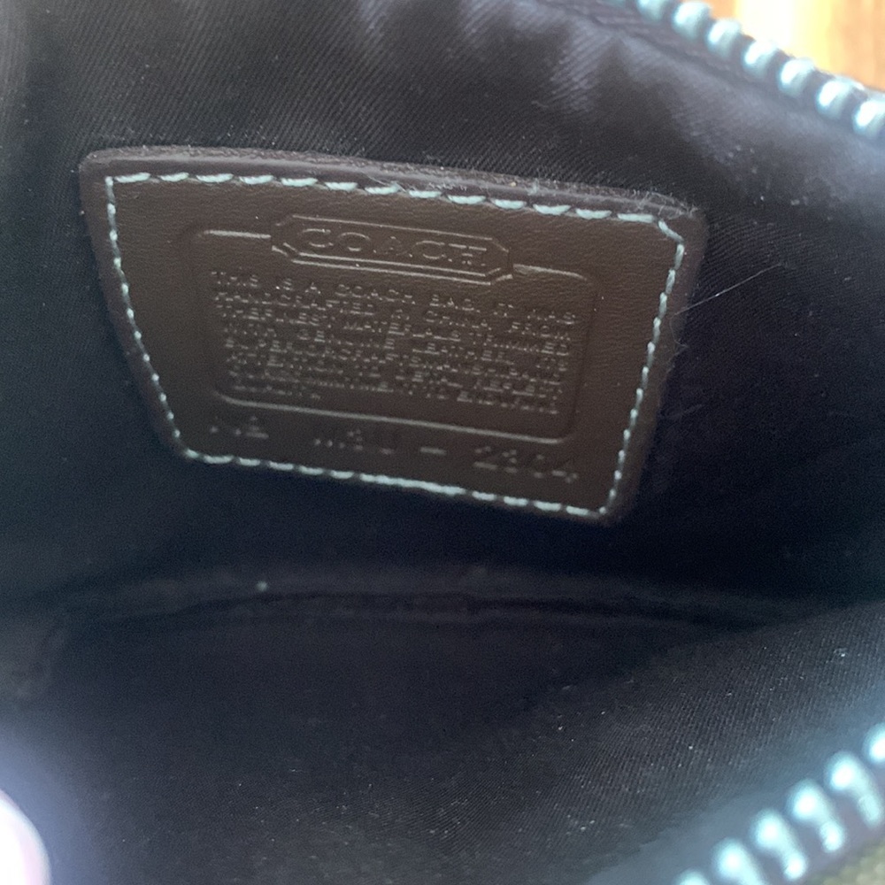 Coach wristlet - Picture 5 of 5
